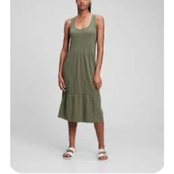 Gap Dresses & Skirts - Gap Factory Sleeveless Tiered Midi Dress